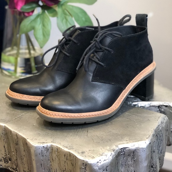 clarks trace glow boots